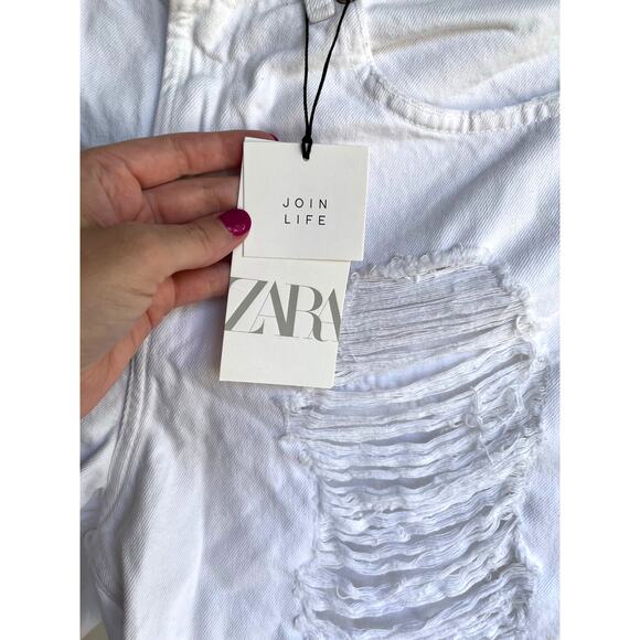 Zara White Distressed Ripped High Rise Shorts Size 10 NWT $45 - Picture 4 of 6